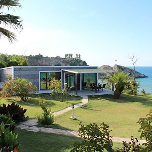 Palm Beach Sile Villa Hotels